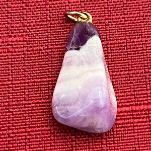 Vintage Gold Tone  Chevron Amethyst Teardrop Pendant